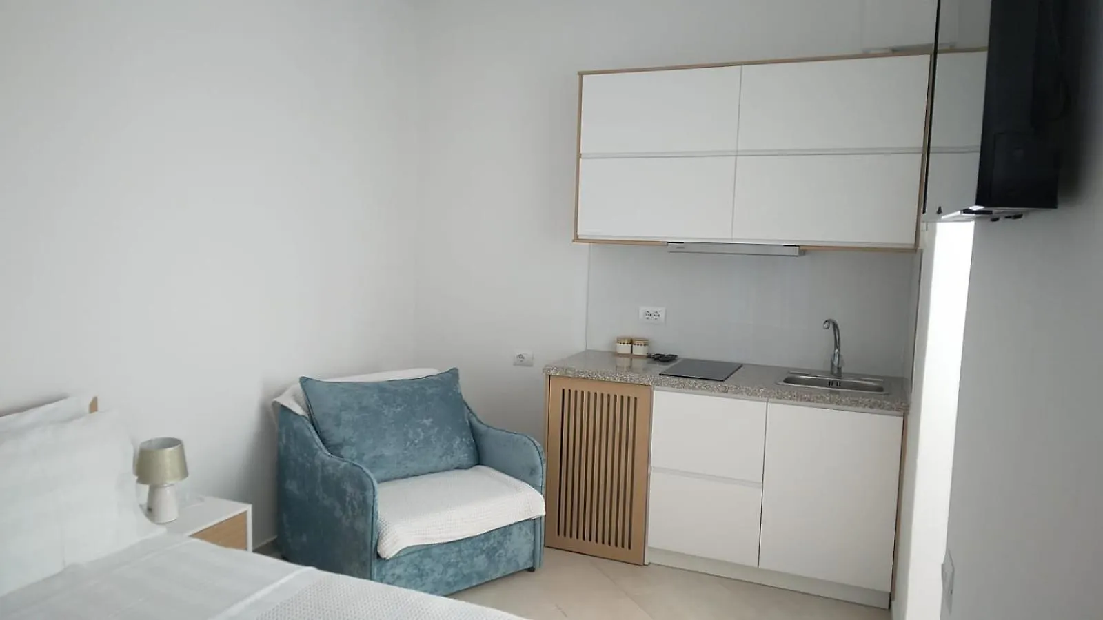 Blue Waves Apartment Saranda