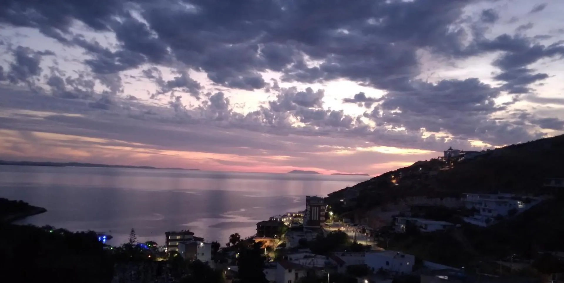 Blue Waves Apartment Sarandë Albania